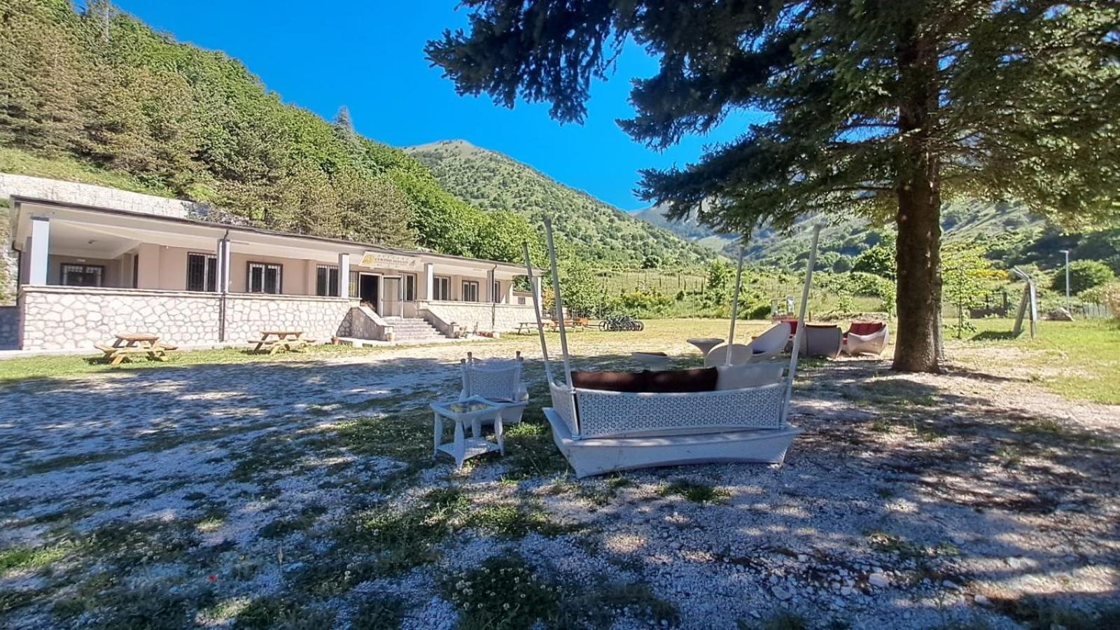 Orsa Maggiore Rifugio Campoli Appennino Esterno foto
